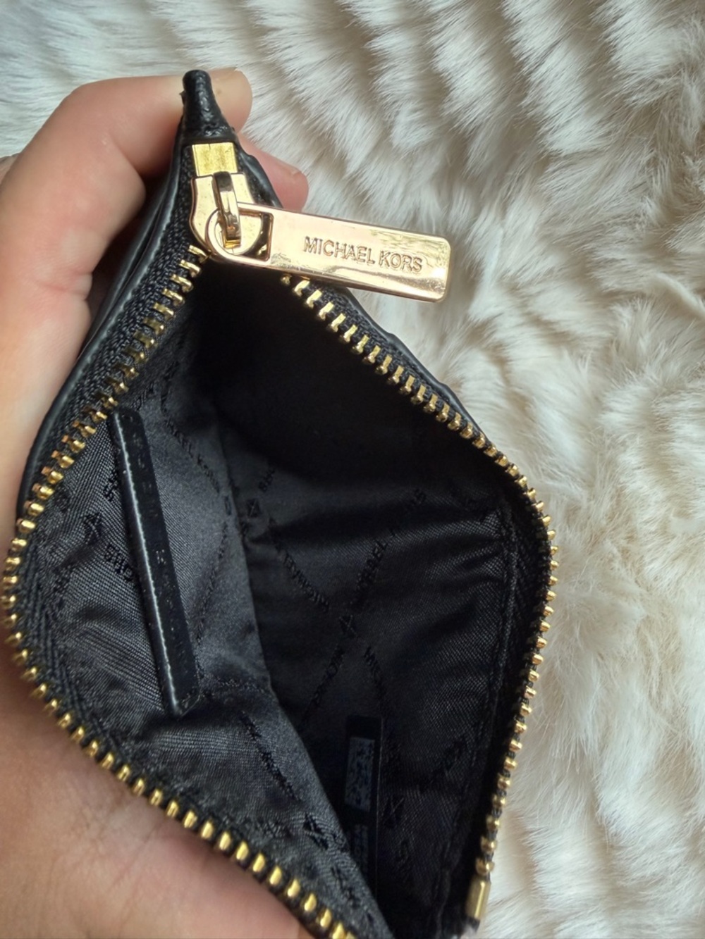 Michael Kors Black Leather Card Holder with Zip - Picture 3 of 3
